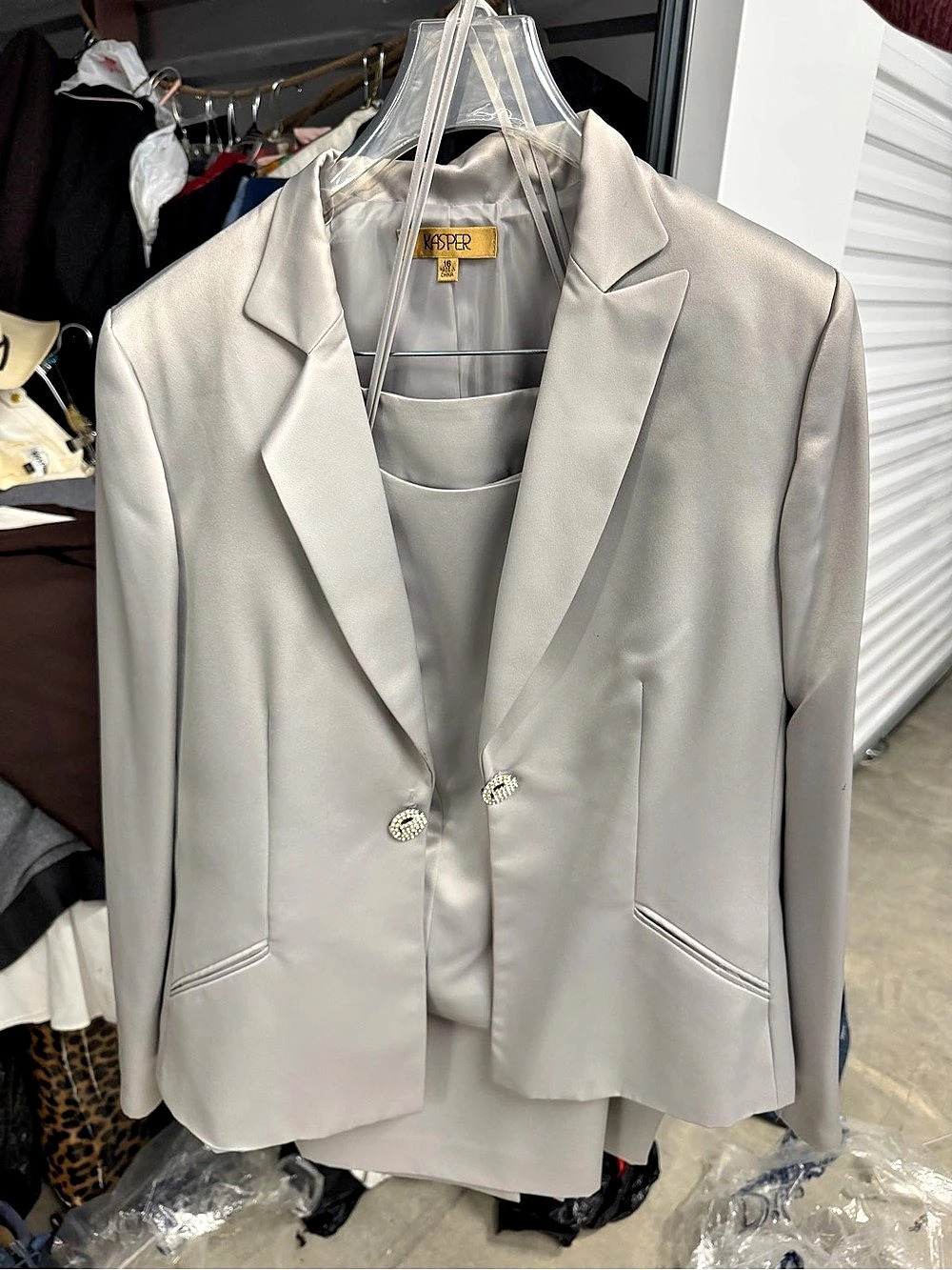 Kasper 3-Piece Silver Satin Formal Skirt Suit - Jewelry Clasp Closure